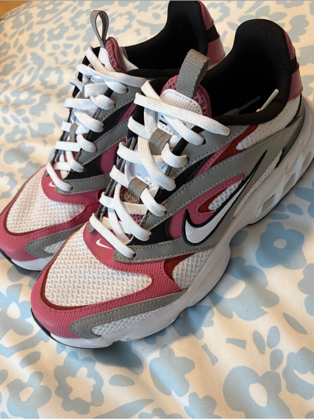 Like New Women’s Nike Air Zoom Fire Running Sneaker Size 8.5